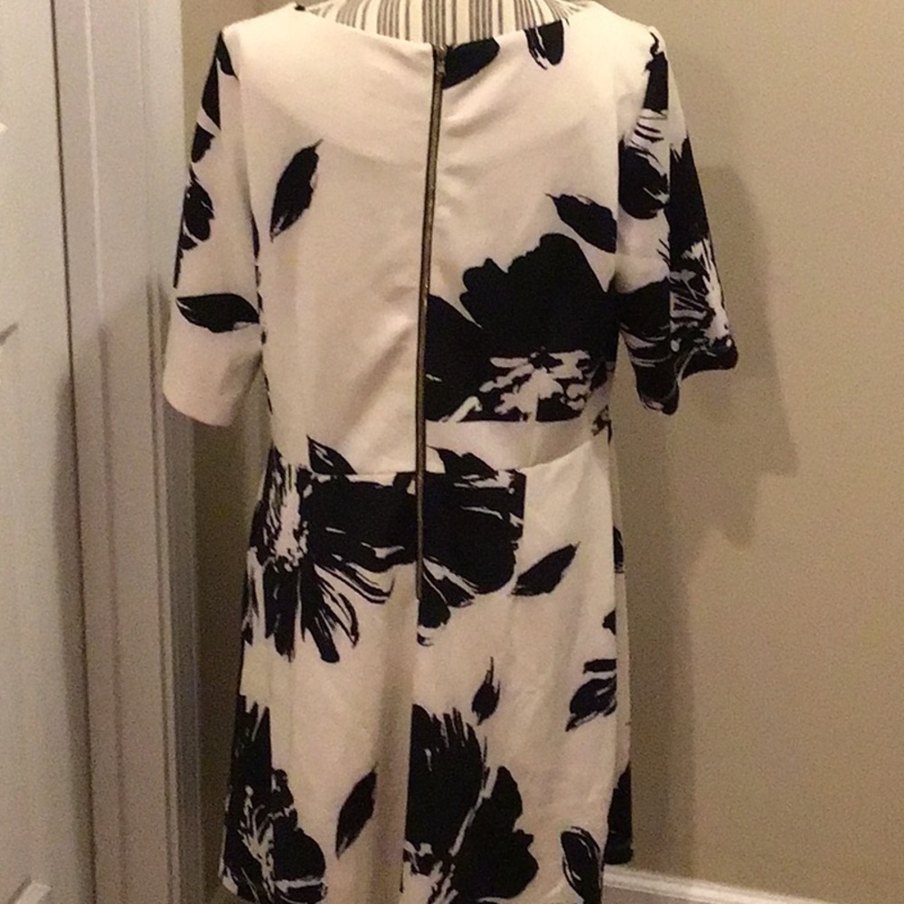 Julian Taylor Floral Zippered Dress Size 16 - Picture 5 of 6